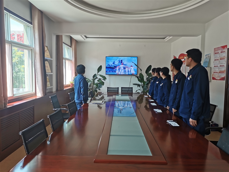 8月25日，儲運中心團委組織新進大學(xué)生開展“請黨放心 強國有我”主題團日活動